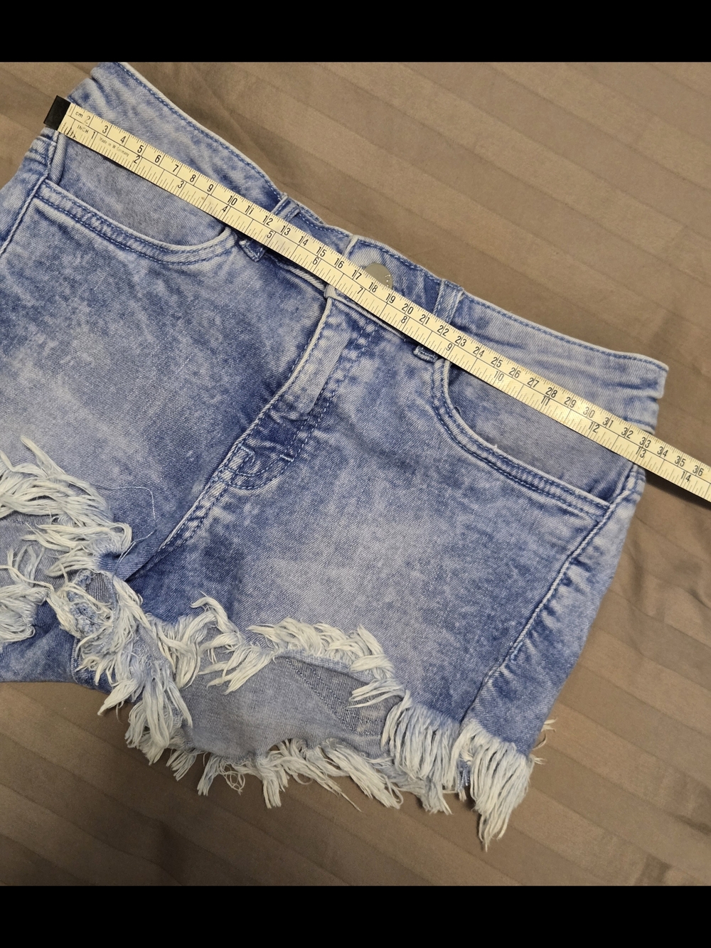 H&M Black, Light Blue & Medium Blue Denim Shorts Bundle Of 3 - Picture 5 of 12